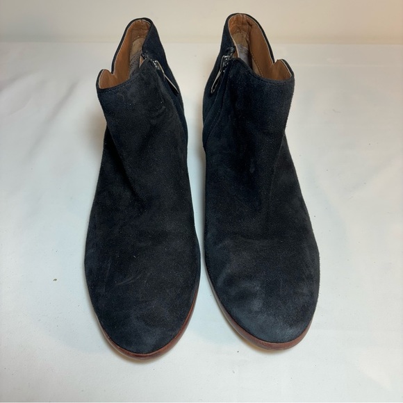 SAM EDELMAN Sz 9 Suede Booties Brown Stacked Heel Almond Toe Low Top Ankle Boot - Picture 2 of 9
